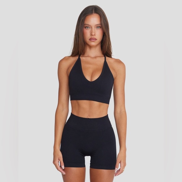 Crop Shop Boutique Other - CSB Crop Shop Boutique x Isabelle Mathers Issy Crop Sports Bra in Black